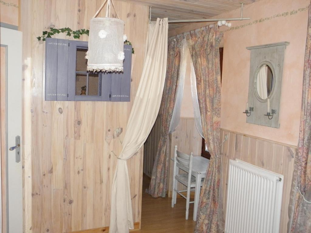 Gite Auberge Les Terres Blanches De Meolans Pokój zdjęcie