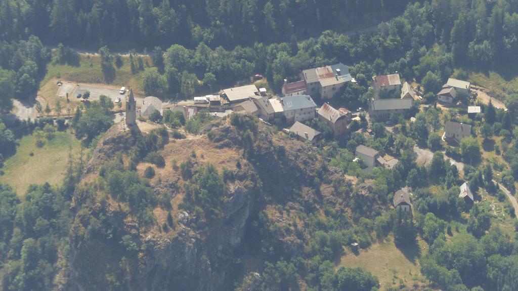 Gite Auberge Les Terres Blanches De Meolans Zewnętrze zdjęcie